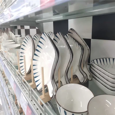 Drvena stalak za suđe